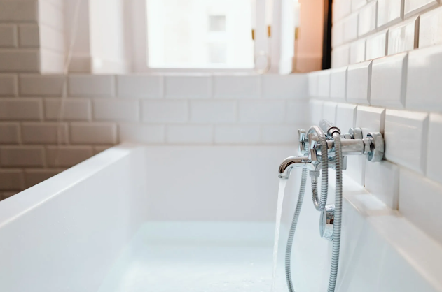 Plumbing featured work tap